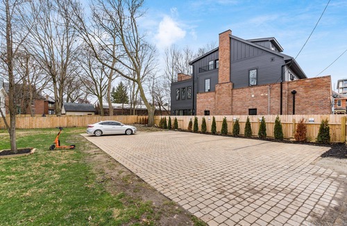 Short North House | Galla House On High Street! FREE Parking!
