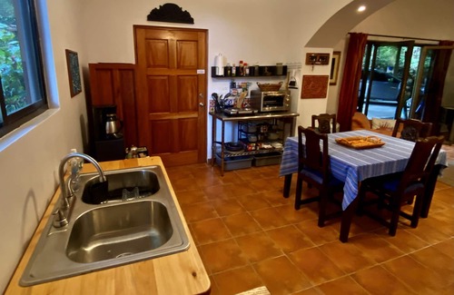 Jaramillo Apartment | Garden Apartment at The Hacienda