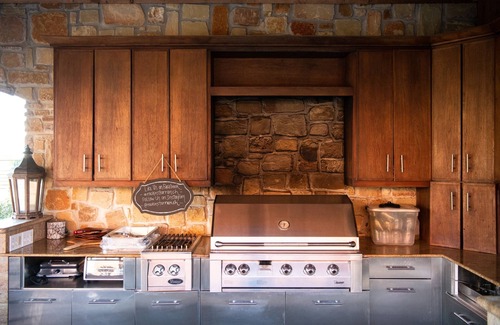 Brenham House | Garden Cottage at Rockin Star Ranch