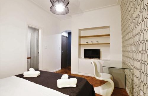 Plaka Apartment | GK Niki by GK Properties
