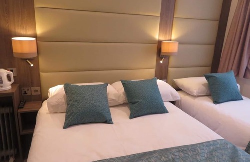 Bayswater Hotel | Glendale Hyde Park Hotel