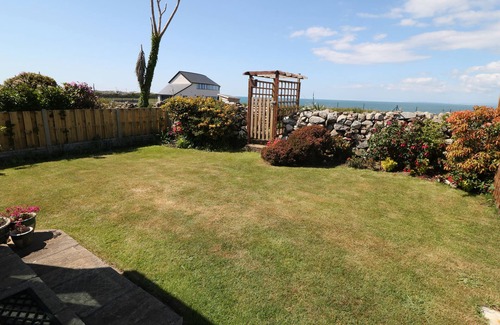 Llandanwg Cottage | Goetra