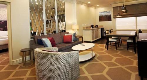 Las Vegas Resort | Gold Coast Hotel and Casino