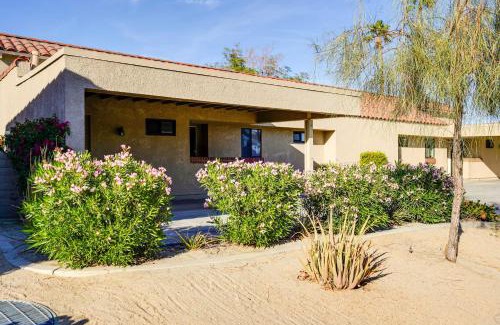 Palm Desert Apartment | Golf Course View and Pool Access Palm Desert Condo