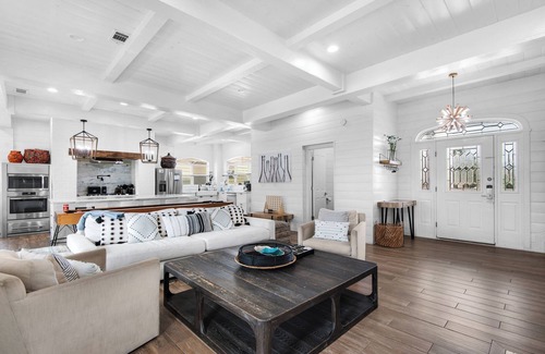 Crystal Shores House | Gorgeous & Across from Beach! LSV-Carriage House-Community Pool-Destin Dory🐟