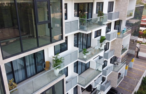 Dzorwulu Apartment | Gorgeous Apartment in a quiet Airport Residential Apartment by Kozo Restaurant.