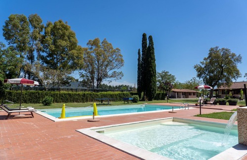 Grosseto Condo | Gorgeous cottage in the heart of Maremma with swimming pool and Jacuzzi.