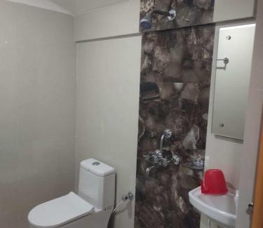 Bhimtal Hotel | Goroomgo Hotel Adhya Inn Bhimtal