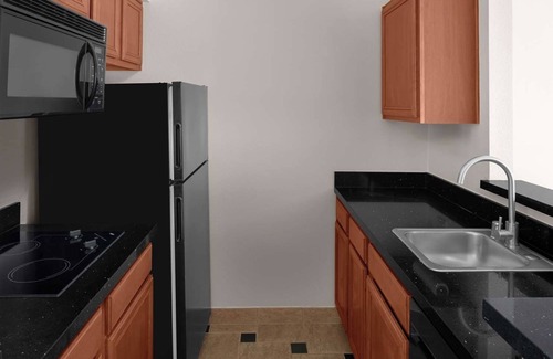 Snail Hotel | Grand Suite | All-Suite Stay | Sunnyvale Location