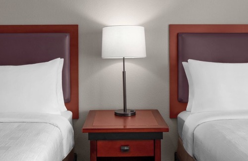 Snail Hotel | Grand Suite | All-Suite Stay | Sunnyvale Location