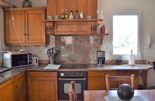 Trebeurden House | Grande maison à Trébeurden avec WIFI, vue mer, jardin et BBQ, 900m de la plage, 9 pers - FR-1-368-147