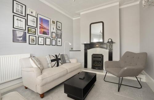 Lincoln House | Great location in Lincoln beautiful house for families and contractors