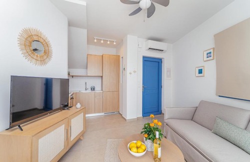 Perigiali Apartment | Greek Beach House Complex A5