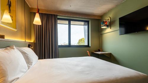 Muire - Haubette Hotel | greet Hotel Reims Tinqueux