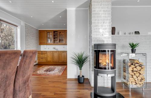 Tromso Apartment | Groups & Family l Majestic views l FREE Parking