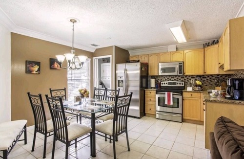 Citrus Park House | Guest house close to everything 2B1B access 24/7