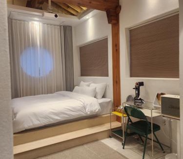 Gyeongju Hotel | Gyeongju central hanok