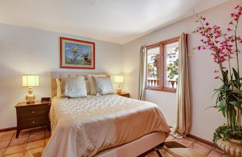 Avalon House | H1151 Hamilton Cove Villa 11-51