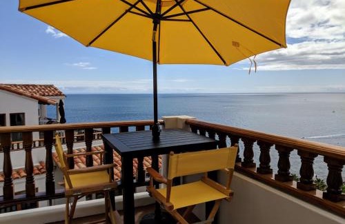Avalon House | H1788 - Hamilton Cove Villa 17-88