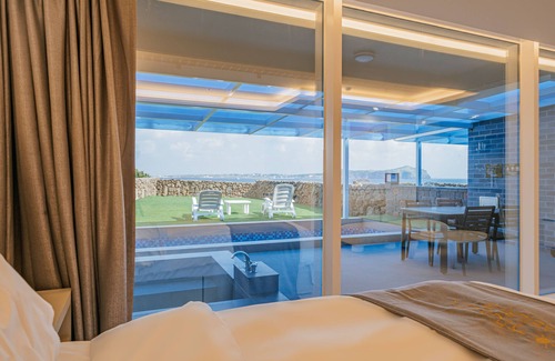 Seongsan Hotel | Haeilri Pool & Spa Hotel