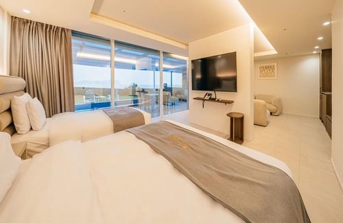 Seongsan Hotel | Haeilri Pool & Spa Hotel