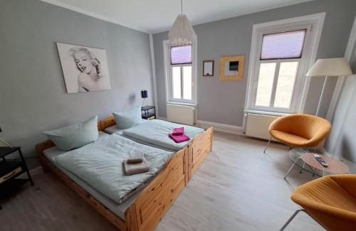 Muritz House | Haltestelle - Private Zimmervermietung Röbel Müritz