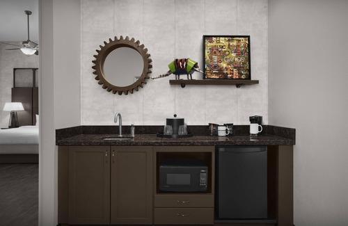 Museum District Hotel | Hampton Inn & Suites Austin @ The University/Capitol