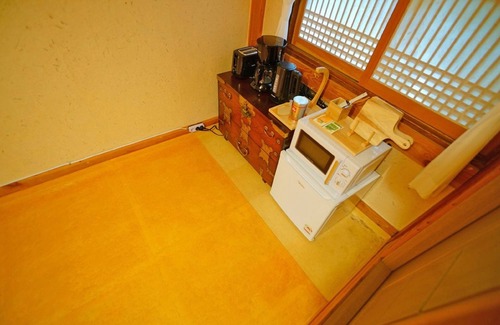 Jeonju House | Hanok goeul