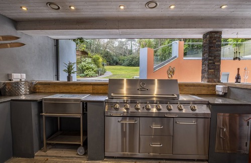 Canford Cliffs House | Harbour Escapes | Prestigious 5 bedroom House with Garden, Pool, Outdoor Kitchen