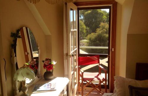 Mount Rankin Bed & Breakfast | Hawk's Nest Bed & Breakfast