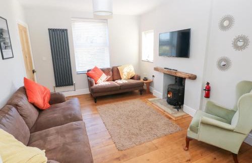 Scurlage House | Hawthorns