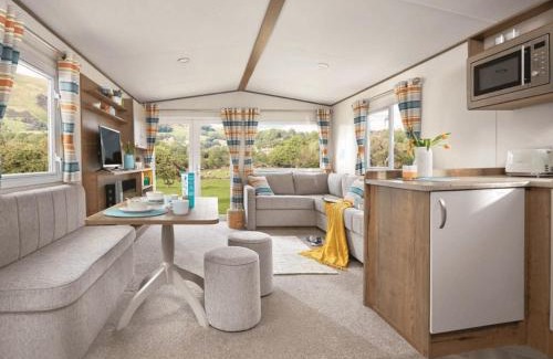 Bishop Auckland House | Heather View Leisure Park - Ivy Caravan 5