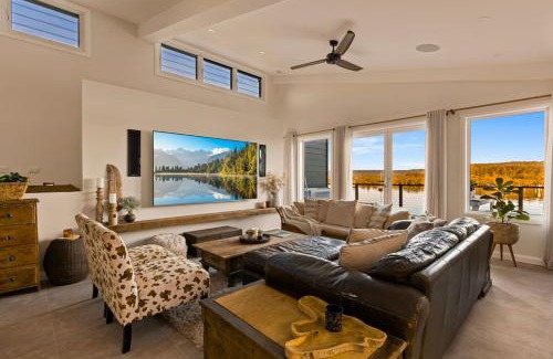 Saratoga House | Henderson House