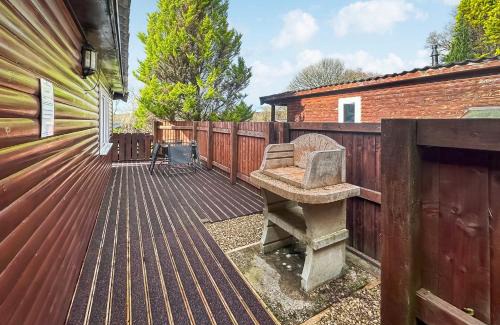 Ystradgynlais Resort | Heronstone Lodges