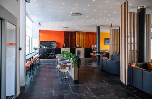 Nuuk Hotel | HHE Express