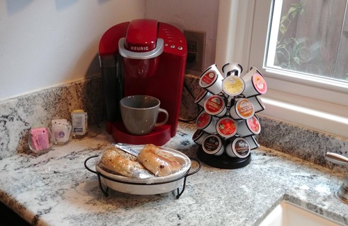 El Cerrito Bed & Breakfast | Hidden Oasis near San Diego State University