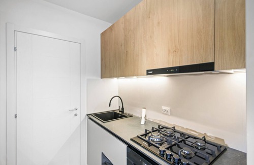 Sector 3 Hotel | Hils Palady