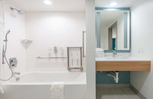 Dania Beach Hotel | Hilton Garden Inn Fort Lauderdale Airport-Cruise Port