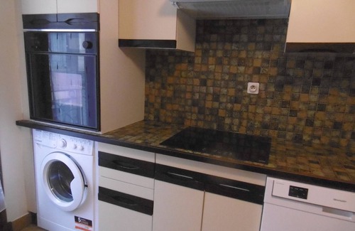 Espalion Apartment | Holiday Apartment "Gîte Le Scaphandre" with Balcony & Wi-Fi