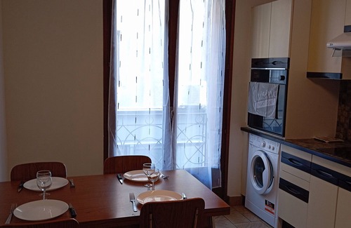 Espalion Apartment | Holiday Apartment "Gîte Le Scaphandre" with Balcony & Wi-Fi