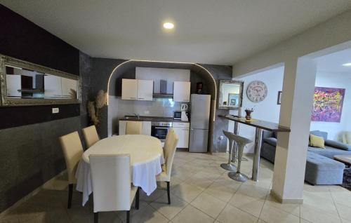 Bregi Villa | Holiday home Andrea with whirpool by Villas Guide