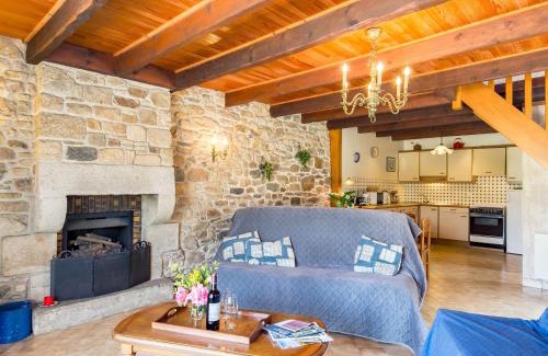 Saint-Pol-de-Leon House | Holiday Home Avel Vor by Interhome