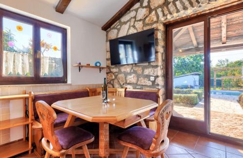 Nova Vas House | Holiday Home Ema by Interhome