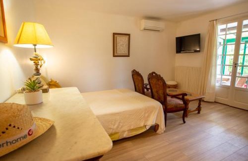 Sollies Pont House | Holiday Home La Cressonniere by Interhome