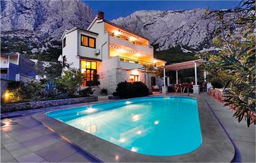 Veliko Brdo House | Holiday Home Veliko Brdo-Vrcani Bb Iii