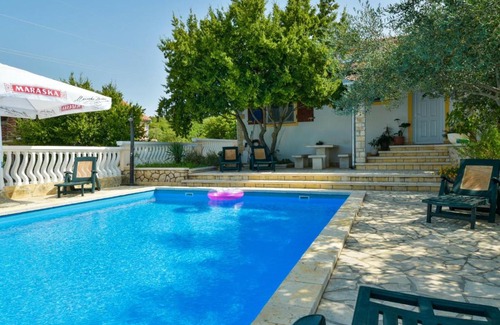 Krusevo House | Holiday Home Villa Ana by Interhome