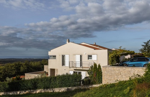 Brnobici House | Holiday house with pool and fantastic view of the sea