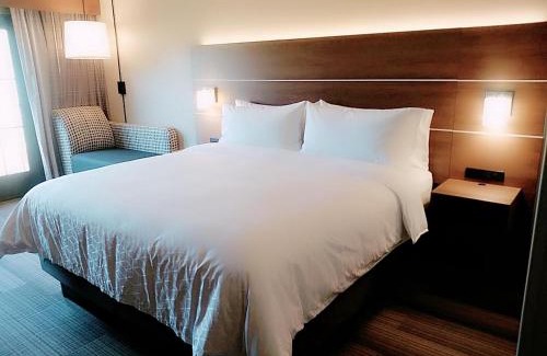 Historic Downtown Durango Hotel | Holiday Inn Express Durango Downtown- Animas River
