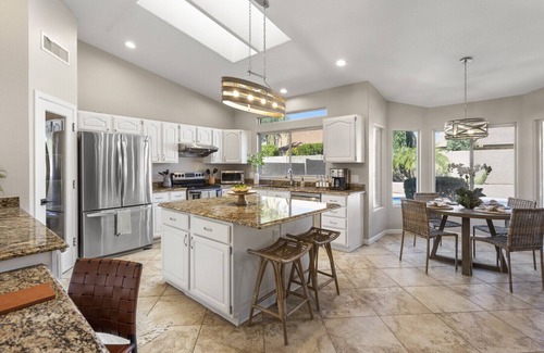 Paradise Park Vista House | Home In One in Scottsdale near Golf and Shopping