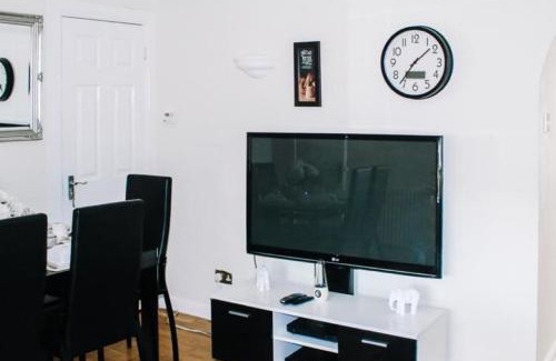 Glasgow Apartment | Home to Home Stay Apartment